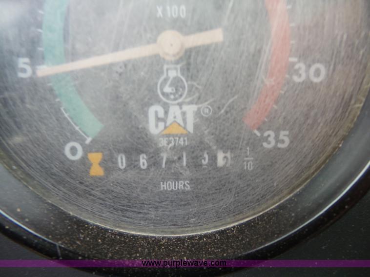 image for item K7163 1996 Caterpillar 615C elevating scraper