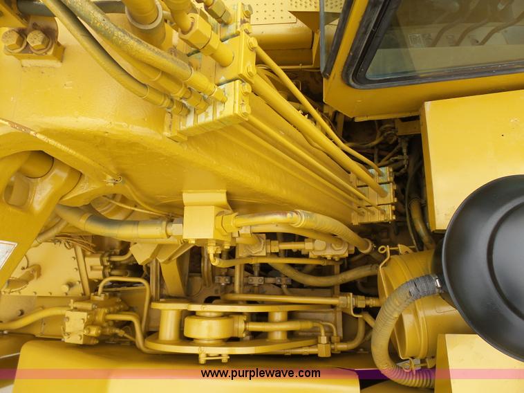 image for item K7163 1996 Caterpillar 615C elevating scraper