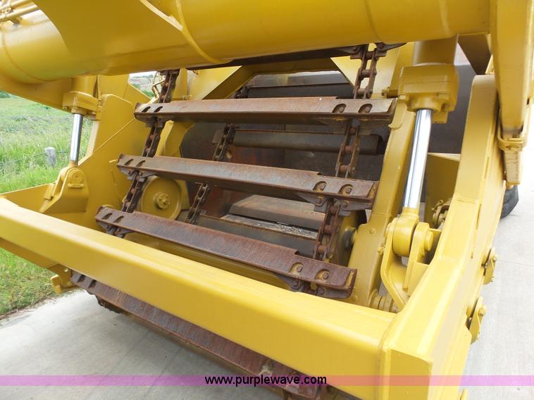 image for item K7163 1996 Caterpillar 615C elevating scraper