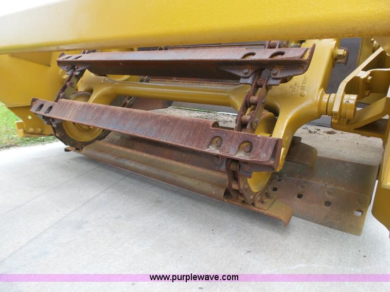image for item K7163 1996 Caterpillar 615C elevating scraper