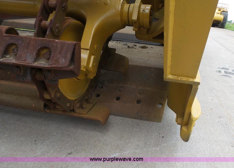 image for item K7163 1996 Caterpillar 615C elevating scraper