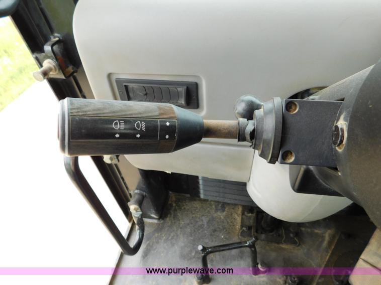 image for item K7164 2001 Caterpillar 621G conventional scraper