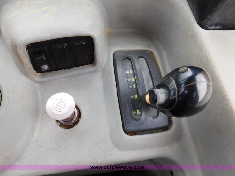 image for item K7164 2001 Caterpillar 621G conventional scraper