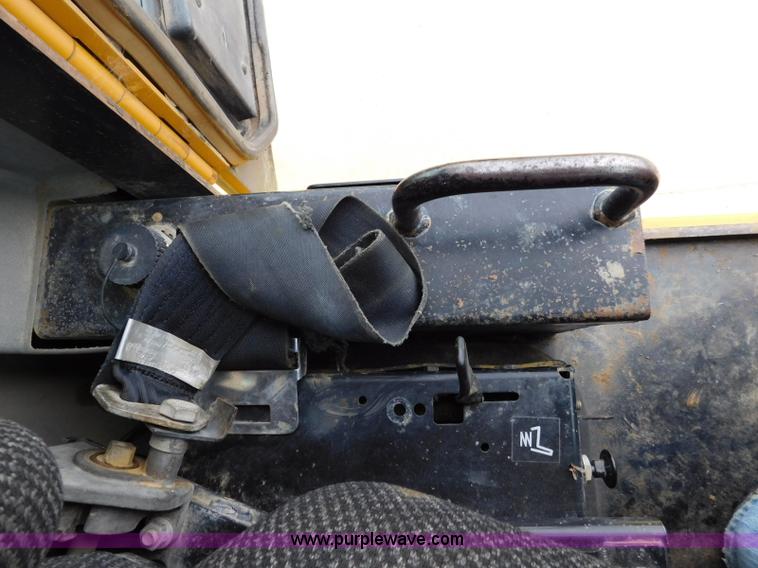 image for item K7164 2001 Caterpillar 621G conventional scraper