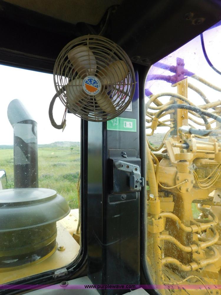 image for item K7164 2001 Caterpillar 621G conventional scraper