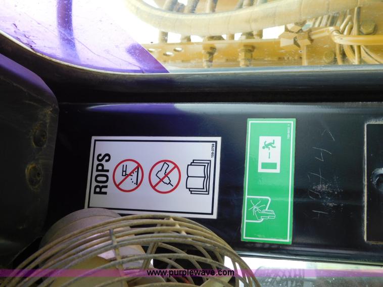 image for item K7164 2001 Caterpillar 621G conventional scraper