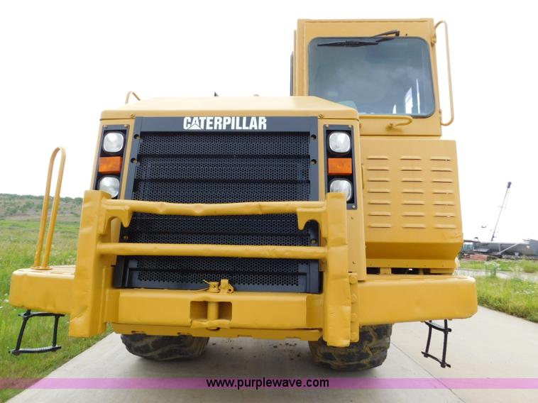 image for item K7164 2001 Caterpillar 621G conventional scraper