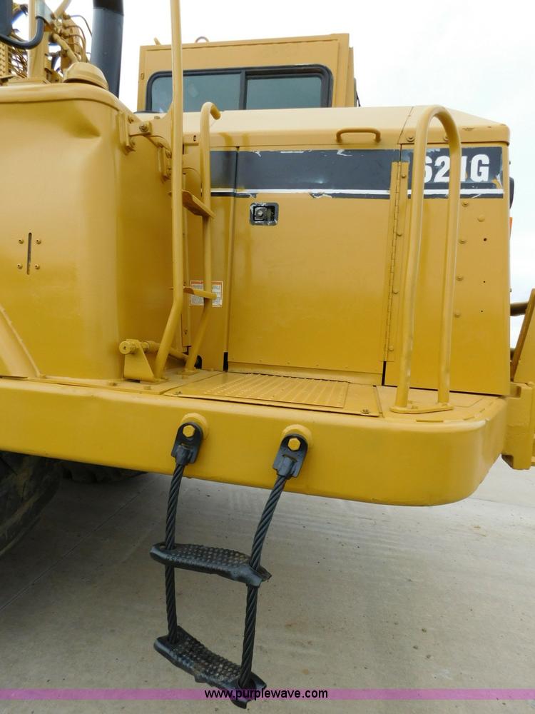 image for item K7164 2001 Caterpillar 621G conventional scraper