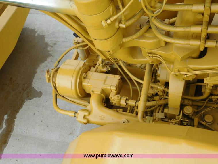 image for item K7164 2001 Caterpillar 621G conventional scraper