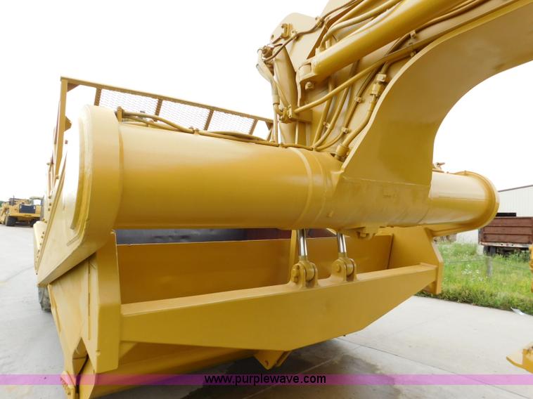 image for item K7164 2001 Caterpillar 621G conventional scraper