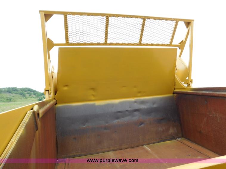 image for item K7164 2001 Caterpillar 621G conventional scraper