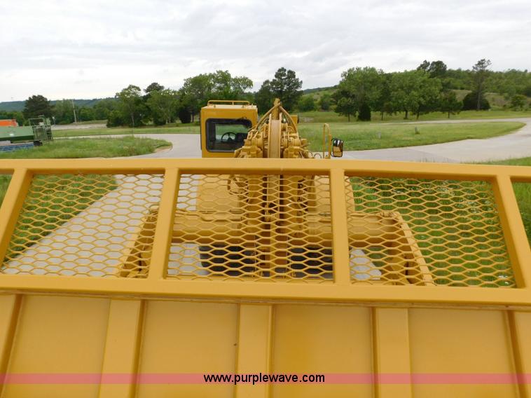 image for item K7164 2001 Caterpillar 621G conventional scraper