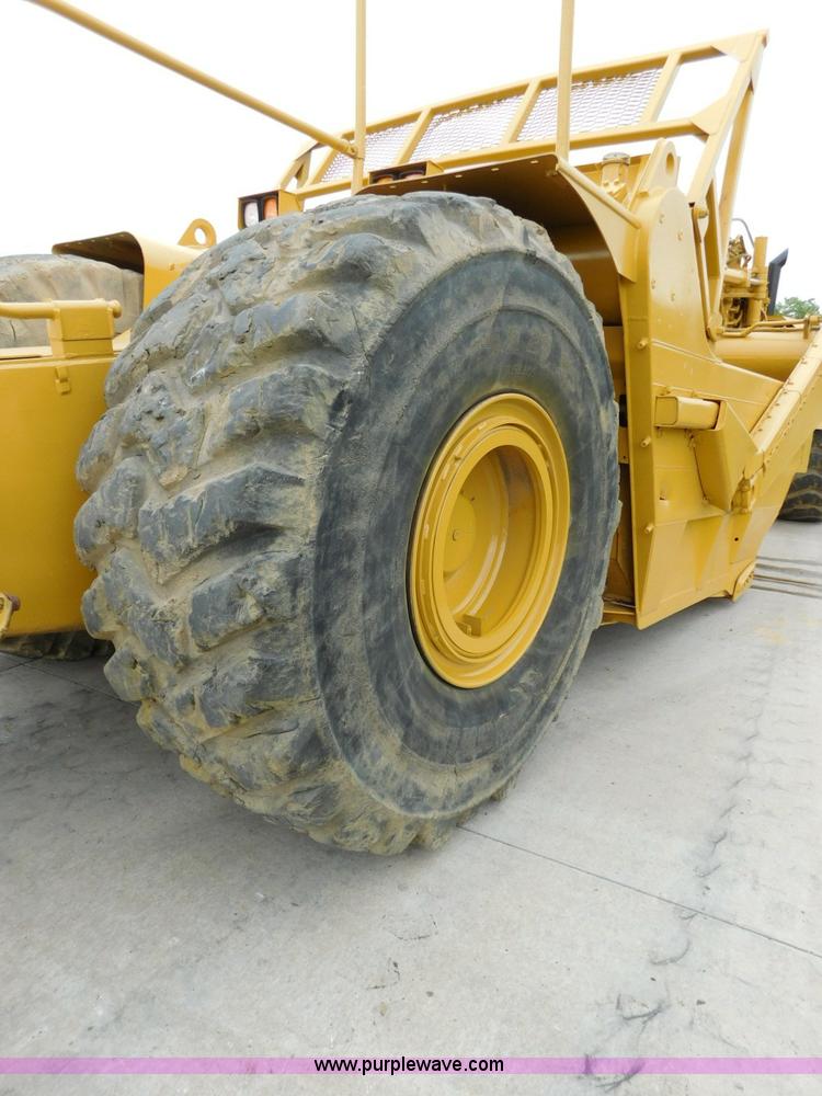 image for item K7164 2001 Caterpillar 621G conventional scraper