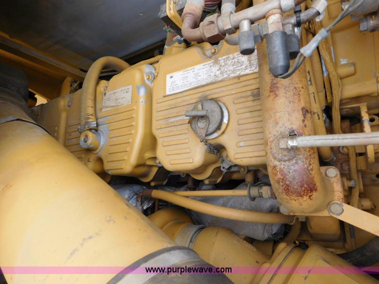 image for item K7164 2001 Caterpillar 621G conventional scraper