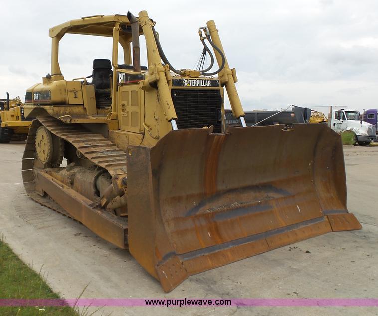 image for item K7165 1998 Caterpillar D6R XL dozer
