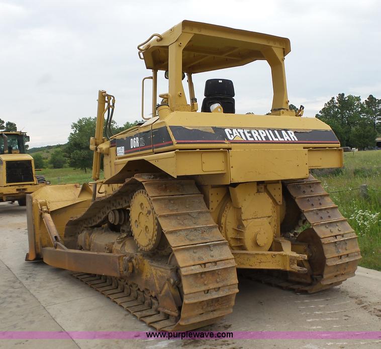 image for item K7165 1998 Caterpillar D6R XL dozer