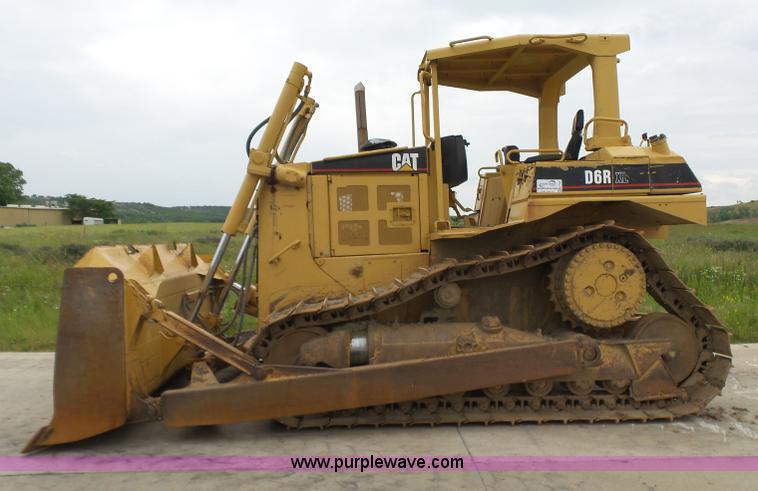 image for item K7165 1998 Caterpillar D6R XL dozer