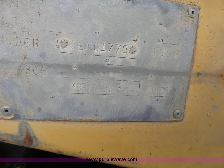 image for item K7165 1998 Caterpillar D6R XL dozer