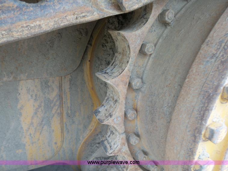 image for item K7165 1998 Caterpillar D6R XL dozer