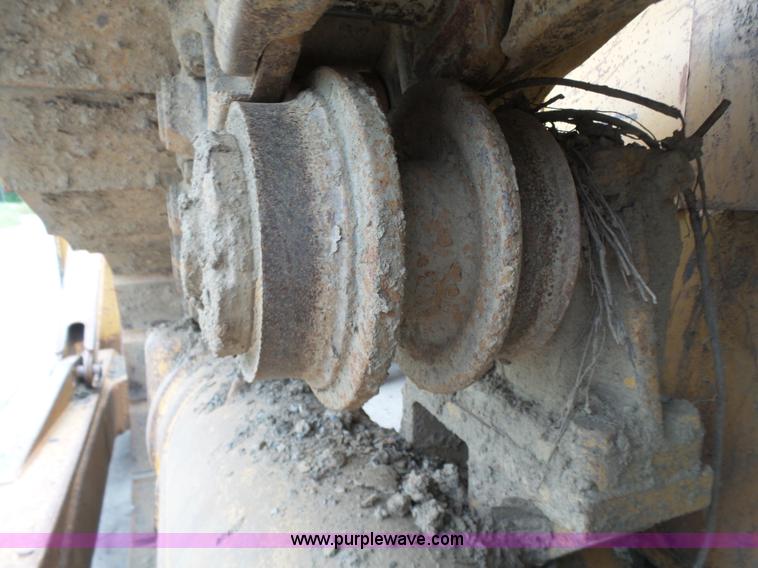 image for item K7165 1998 Caterpillar D6R XL dozer