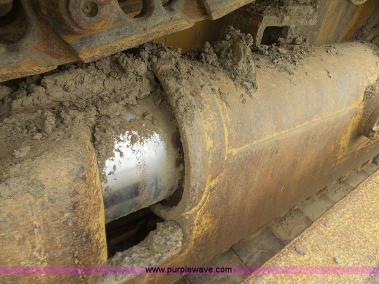 image for item K7165 1998 Caterpillar D6R XL dozer