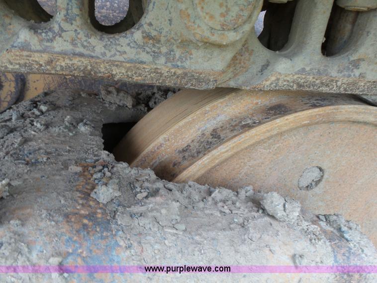 image for item K7165 1998 Caterpillar D6R XL dozer