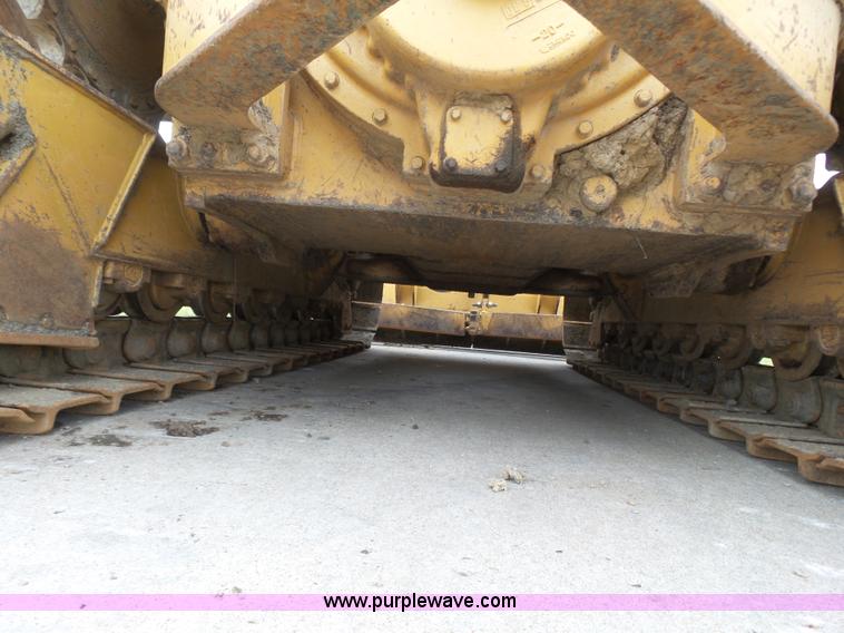 image for item K7165 1998 Caterpillar D6R XL dozer