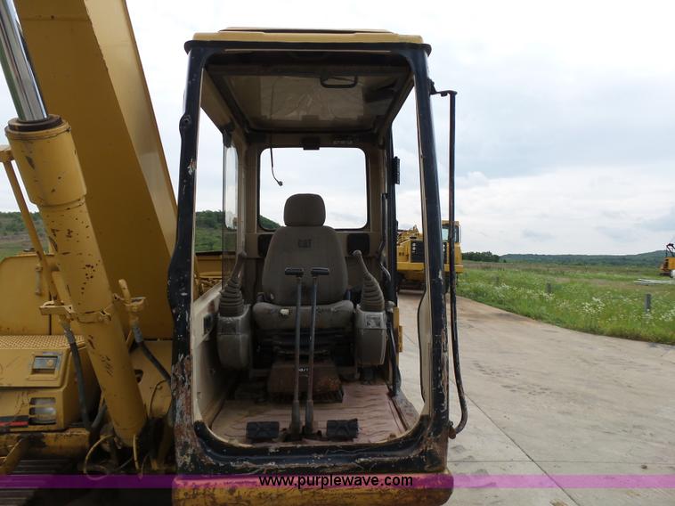 image for item K7166 1998 Caterpillar 307B mini excavator