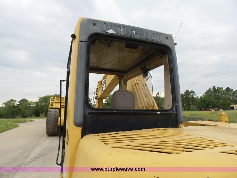 image for item K7166 1998 Caterpillar 307B mini excavator