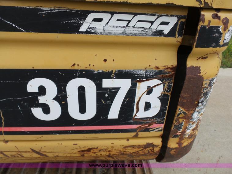 image for item K7166 1998 Caterpillar 307B mini excavator