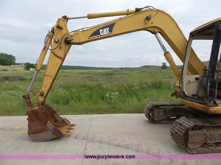 image for item K7166 1998 Caterpillar 307B mini excavator