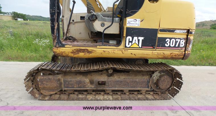 image for item K7166 1998 Caterpillar 307B mini excavator