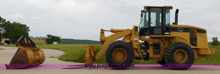 image for item K7167 1997 Caterpillar 938G wheel loader