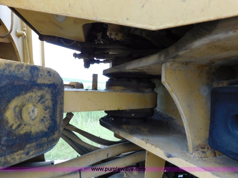 image for item K7167 1997 Caterpillar 938G wheel loader