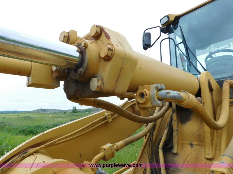 image for item K7167 1997 Caterpillar 938G wheel loader