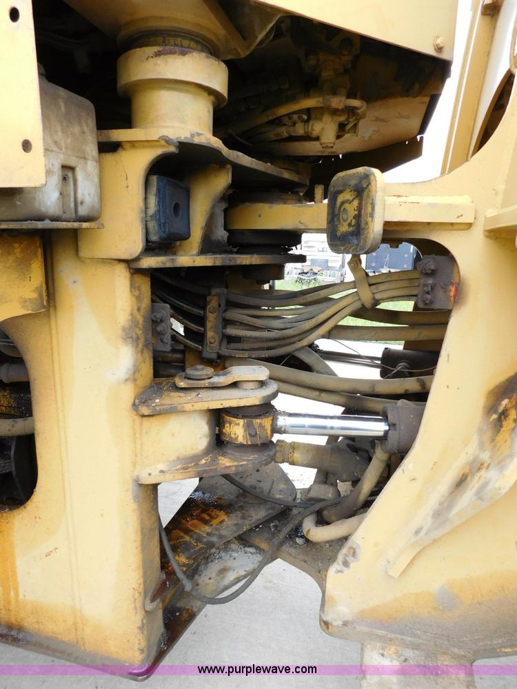 image for item K7167 1997 Caterpillar 938G wheel loader