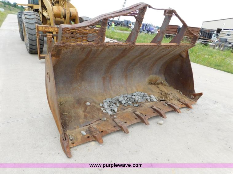 image for item K7167 1997 Caterpillar 938G wheel loader
