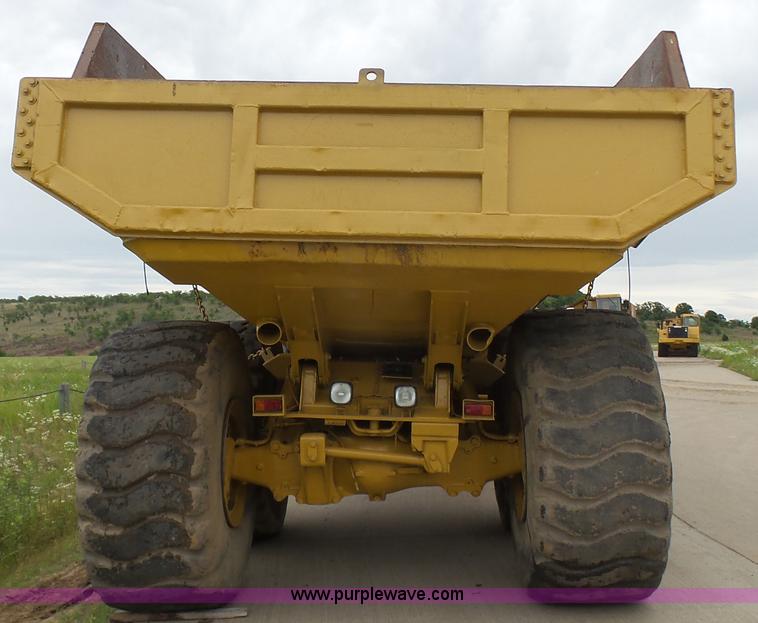 image for item K7169 1998 Caterpillar D400E articulated haul truck