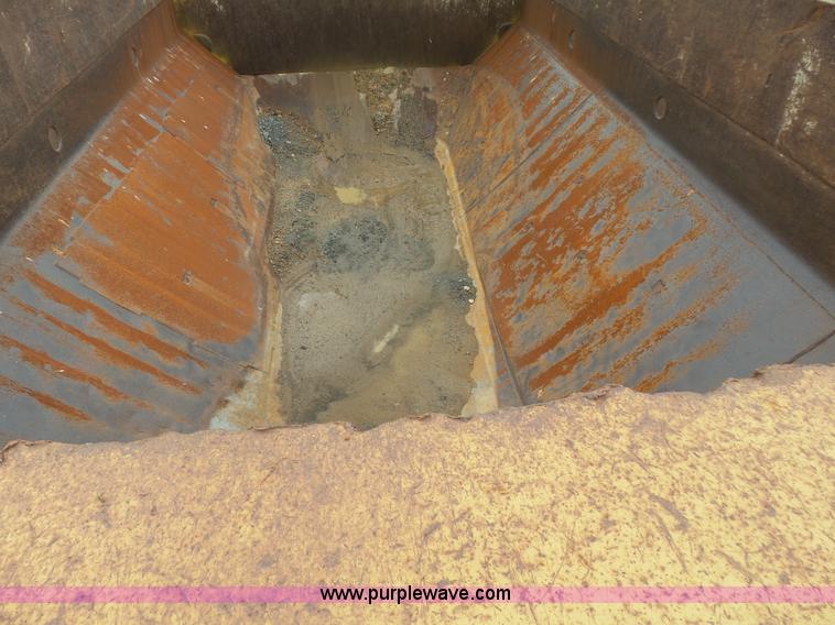 image for item K7169 1998 Caterpillar D400E articulated haul truck