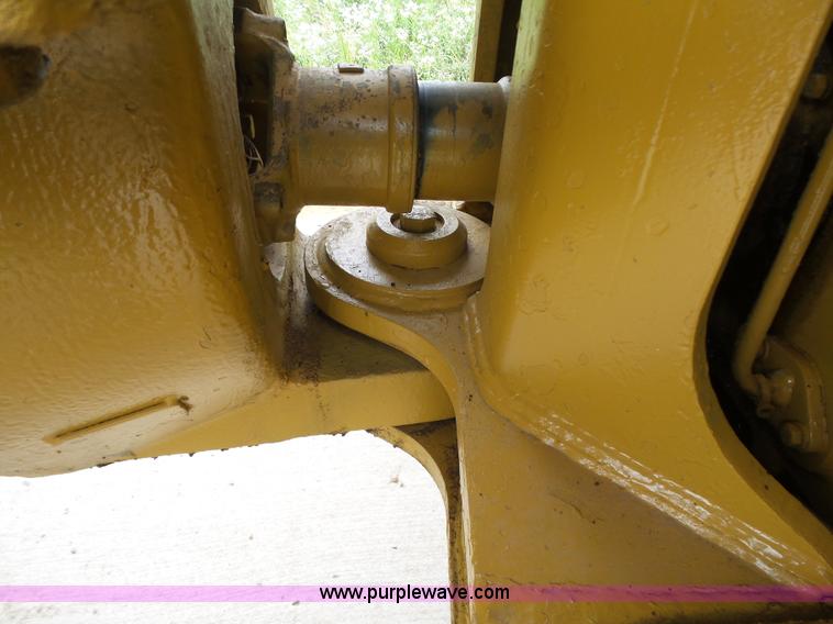 image for item K7169 1998 Caterpillar D400E articulated haul truck