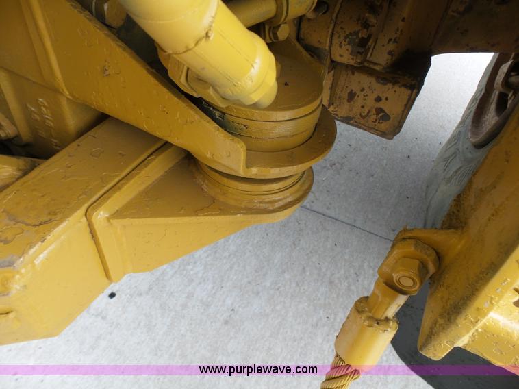 image for item K7169 1998 Caterpillar D400E articulated haul truck