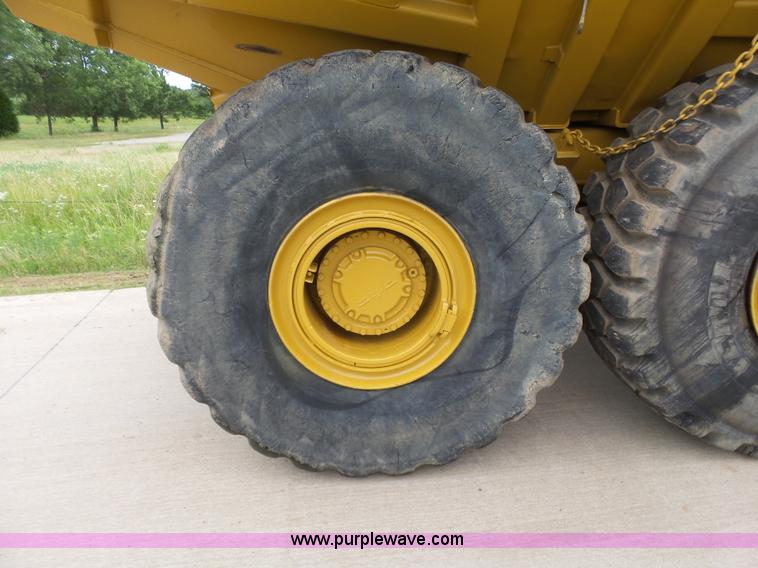 image for item K7169 1998 Caterpillar D400E articulated haul truck