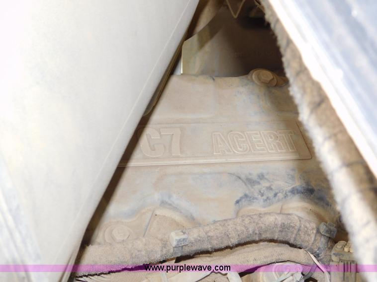 image for item K7170 2005 Ford F750 Super Duty tank truck