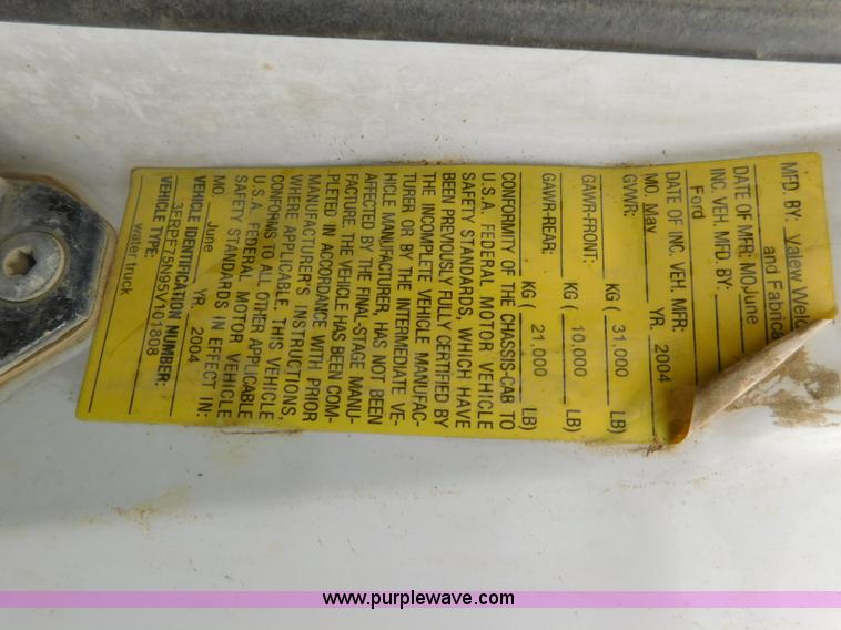 image for item K7170 2005 Ford F750 Super Duty tank truck