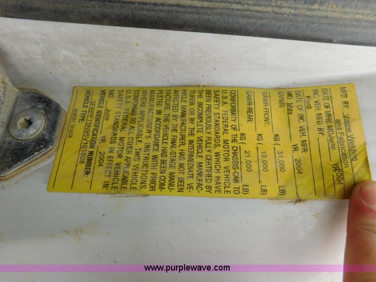 image for item K7170 2005 Ford F750 Super Duty tank truck