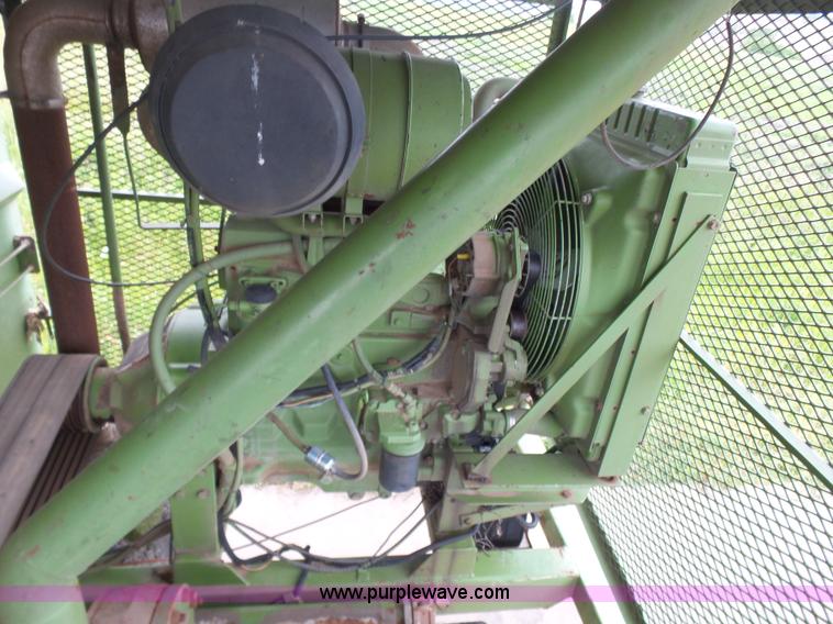 image for item K7171 1996 International 8200 hydro mulcher truck