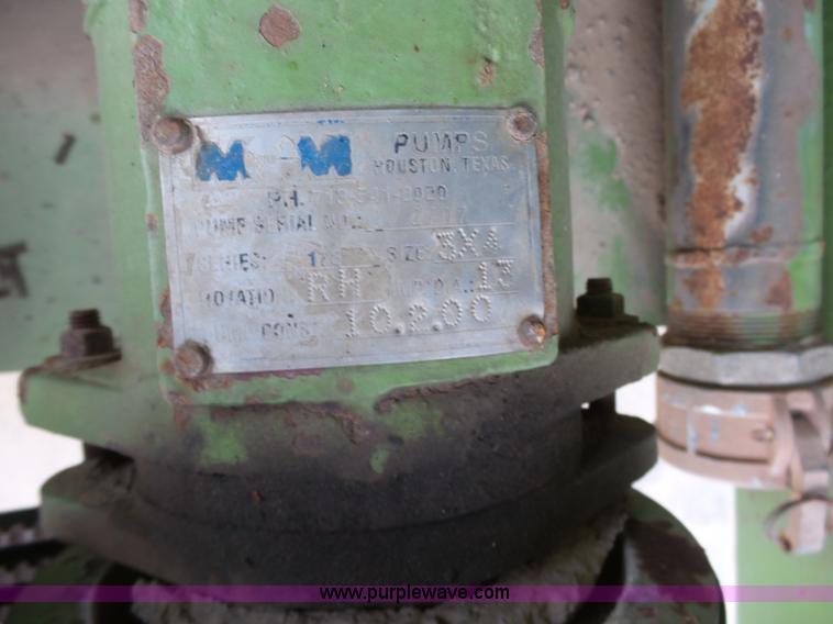 image for item K7171 1996 International 8200 hydro mulcher truck