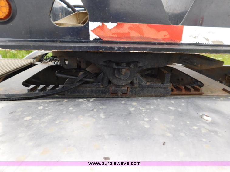 image for item K7172 2003 Kenworth W900 semi truck