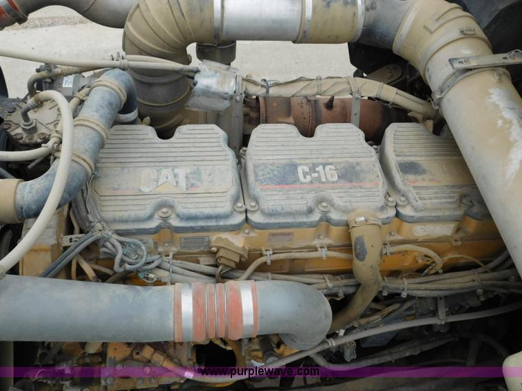 image for item K7172 2003 Kenworth W900 semi truck