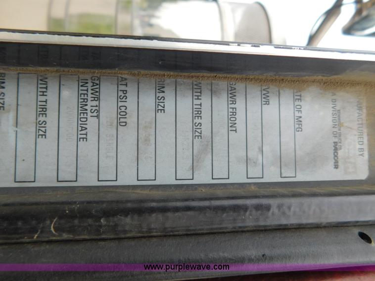 image for item K7172 2003 Kenworth W900 semi truck